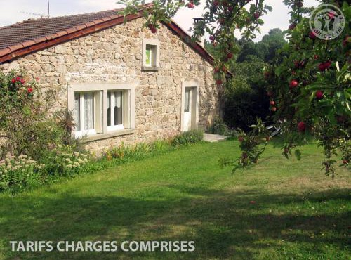 Gîte charmant à Saint-Didier-sur-Rochefort, animaux acceptés, idéal pour 4 personnes - FR-1-496-12