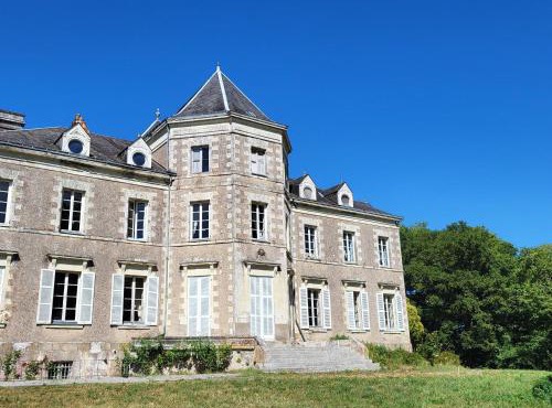 Gîte Charmant au Château - Wifi & Parking Inclus - FR-1-306-1329