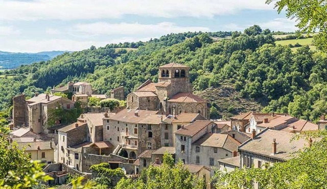 Gîte cosy avec jeux et terrasse à Auzon - FR-1-582-338