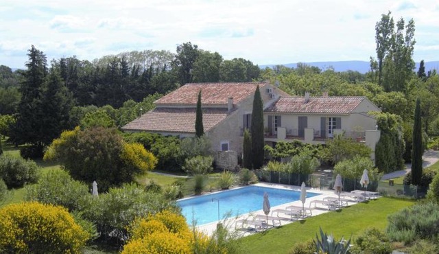 Gîte Crillon - Mas Les Fleurs d'Hilaire