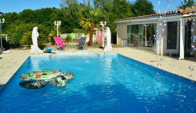 Gîte d hôte jacuzzi piscine sauna privés