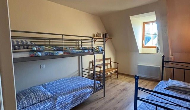 Gîte de 12 opposite the Brasserie des Anges in Corrèze