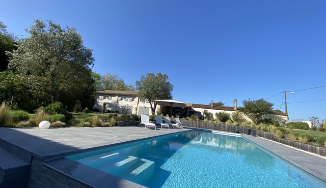 Gîte de Charme en Médoc à Proximité des Plages-grande Piscine au sel