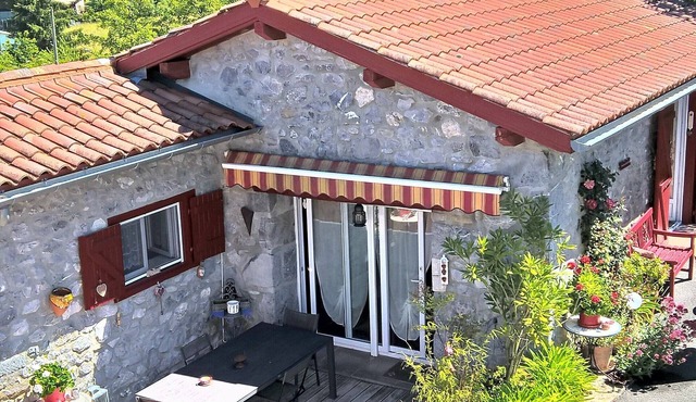 Gîte de Charme au Pays Basque Intérieur Pour 2 Personnes ,minimum 7 Nuits