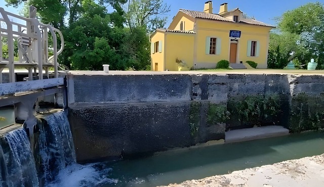 Gîte de l'Ecluse for 10 Guests