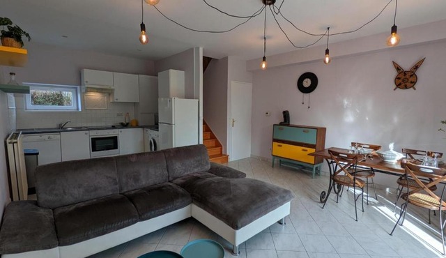 Gîte familial avec piscine chauffée et wifi, au cœur de la nature, proche Chadurie, Charente - FR-1-653-172