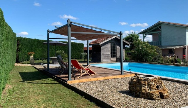 Gîte ferme équestre avec piscine