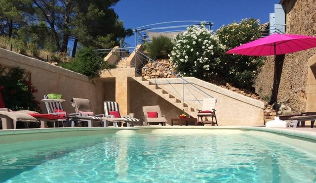 Gîte "l'horizon des Corbières", Maison en Pierre de 260 m2 Avec Piscine