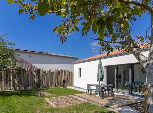 Gîte moderne avec jardin clos et animaux admis près de Nantes et Angers - FR-1-622-108