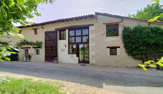 Gîte "Henri" classified 3* - 6 people - Swimming pool