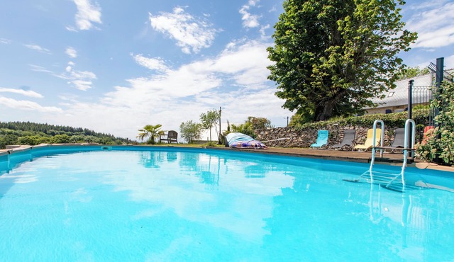 Gîte Jean Montet | Heated swimming pool | Games room | Wifi