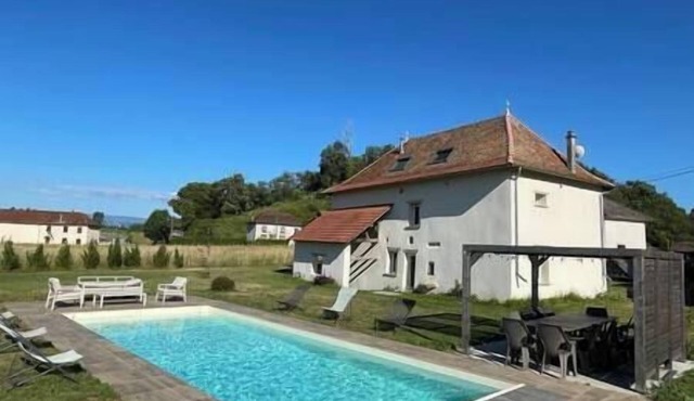 Gîte le Clos Margherite. 14 Personnes Piscine
