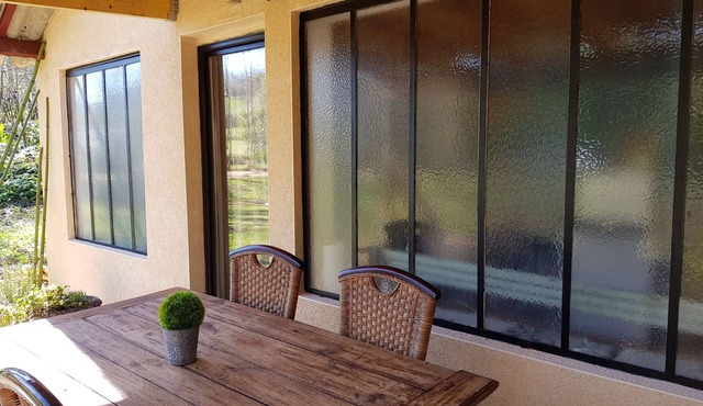 Gîte" L'Atelier "plain pied Périgord noir with swimming pool on large grounds