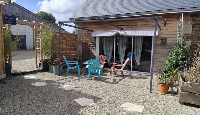 Gîte La Chouette Hermine à Moins de 17 Min. des Plages de Locquirec
