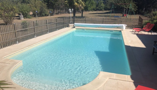Gîte La Grange du Pech, Piscine Sécurisée Enfants
