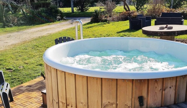 Gîte La Petite Clavelie - Countryside and Nordic Bath