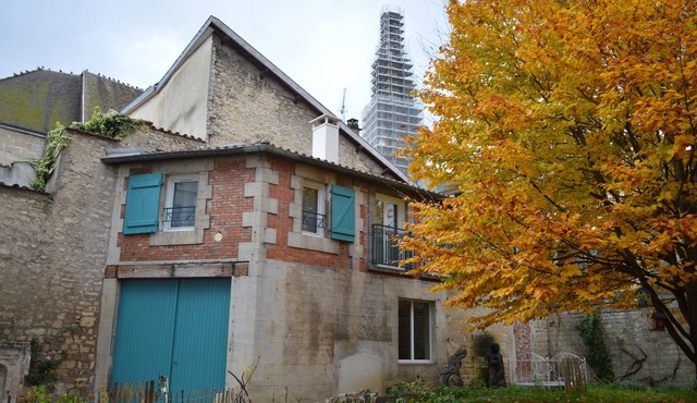 Gîte La Rose Trémière - Maison Avec Terrasse, Idéale Pour un Séjour en Famille