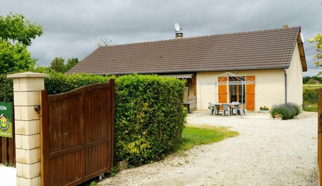 Gîte Laines-aux-Bois, 2 pièces, 4 personnes - FR-1-543-87