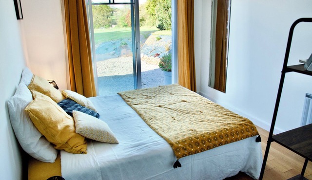 Gîte le champ libre, in quiet countryside 5mn from La Roche sur Yon