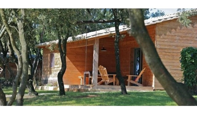 Gîte les cabanes de Carelle "L'Arbousier