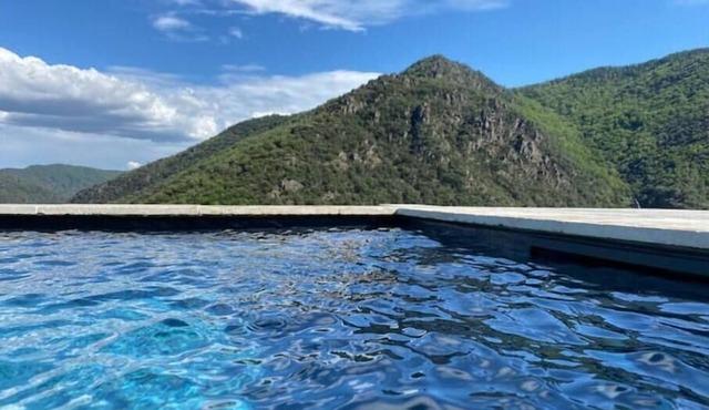 Gîte Lou Treillat Villa Avec Piscine Chauffée