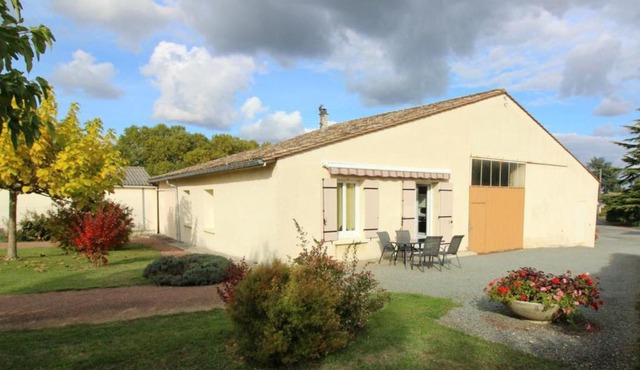 Gîte Lussac, 3 pièces, 4 personnes - FR-1-440-176