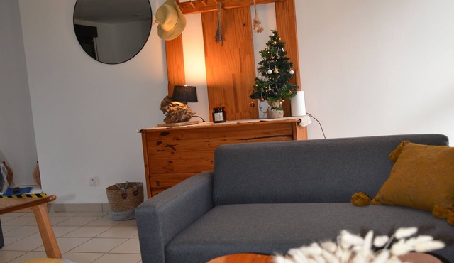 Gîte Pommier 7 Personnes, au Calme, Piscine