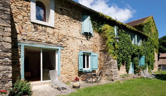 Gîte Pour 4 Personnes "les Glycines" Près de Carcassonne