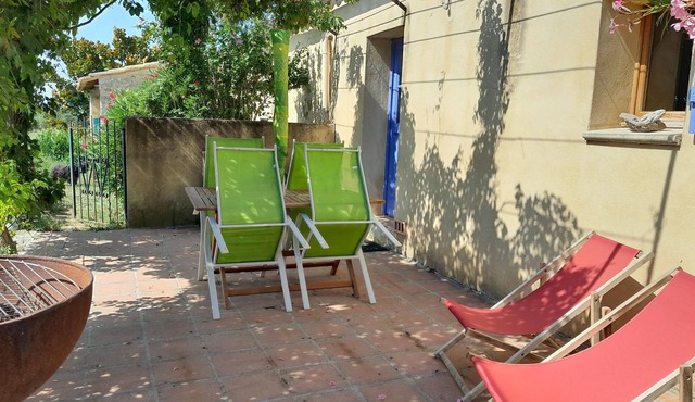 Gîte Provençal à la Campagne, Gorges de L'ardèche, Pont du Gard et Avignon