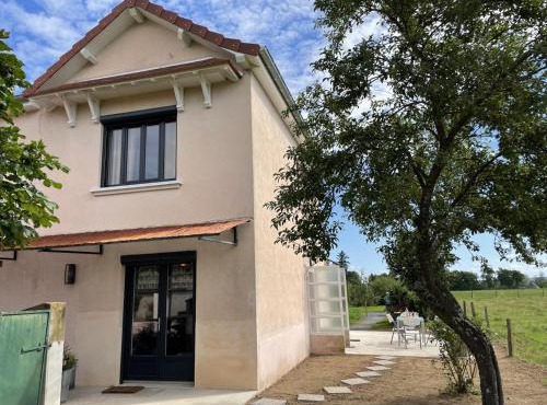 Gîte rénové à Pierrefitte-sur-Loire avec jardin et parking - FR-1-489-347