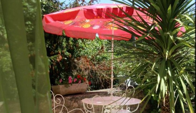 Gîte Saint-Martin-de-Lerm, 4 pièces, 4 personnes - FR-1-440-34