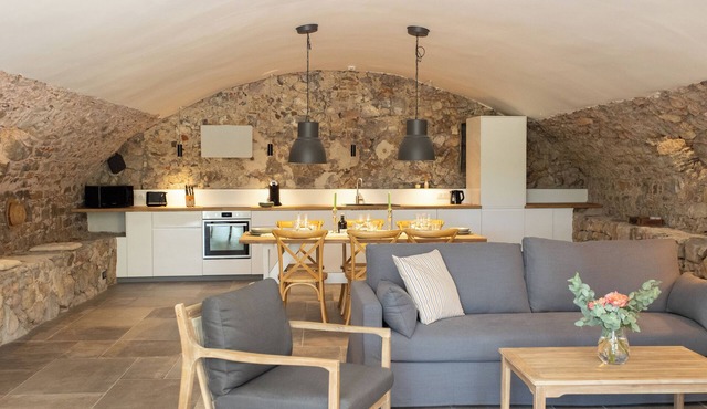 Gîte Syrah Confortable et Raffiné Pour 6 Personnes au Coeur D'un Vignoble Varois