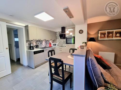 Gîte tout inclus avec jardin clos, terrasse privative, proche forêt et randonnées, 1 chambre, 1 canapé-lit - FR-1-510-168