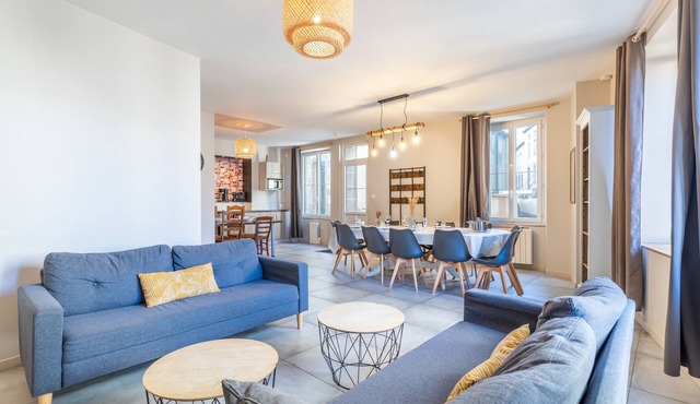 Gîte "Un toit pour vous" – Spacious Home in the Heart of Les Epesses