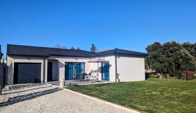 Gîte Zenevasion de 100 m² Avec 3 Chambres en Drome Provençale