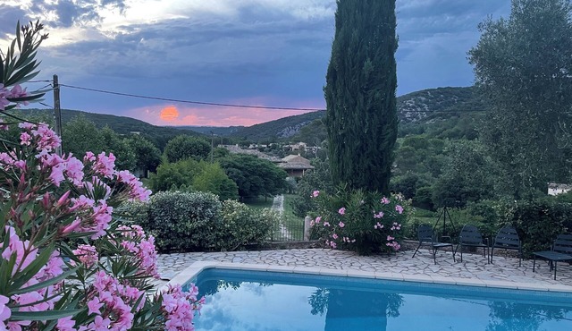 Gîte Passiflore calm and disconnection Cèze valley close to Ardèche beautiful views