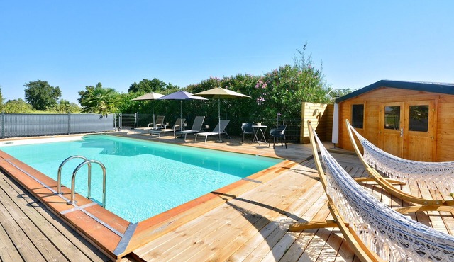 Gîte le Mizériat - Appartement avec piscine privée