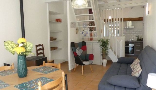 Gîte à la ferme 3* House on the Canal du Midi wifi and air conditioning