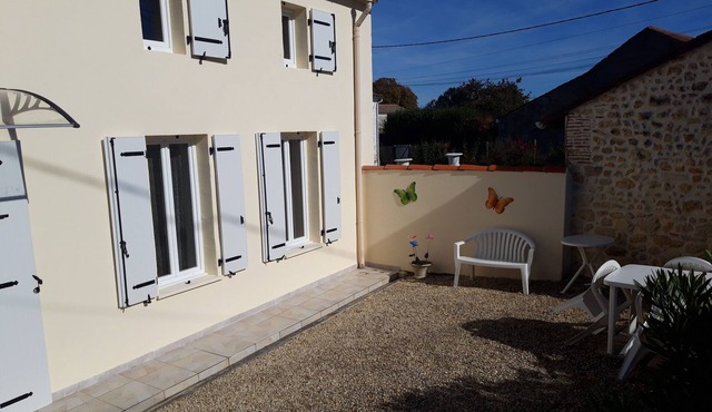 Gîte à Proximité de Cnpe du Blayais et des Thermes de Jonzac