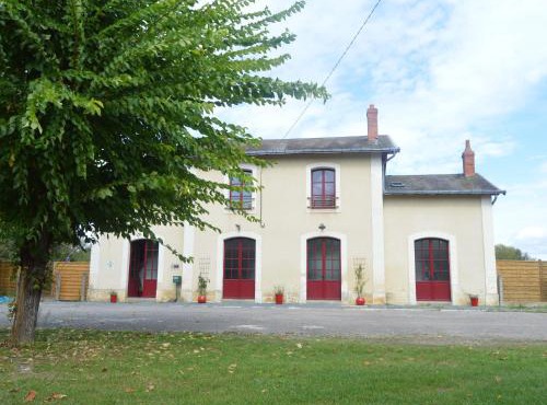Gîte 13 pers. dans une ancienne gare avec piscine, jardin clos, terrasse et équipements PMR - FR-1-591-166