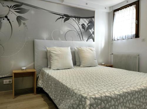 Gîte 1805Bis Montagnes du Jura avec Spa et Sauna classé 3 étoiles