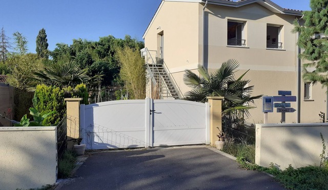 Gîte 3 4 à 5 Pers near Bordeaux/wifi/2vtts Inclus