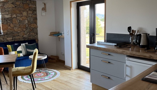 Gîte 3 Places Avec Jacuzzi et Piscine