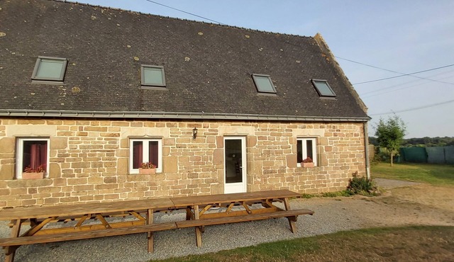 Gîte 4 Chambres en Campagne. Piscine Juillet et Août