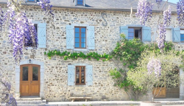 Gîte 4 en Vallée D'ossau, Avec Piscine et Parc Arboré. Idéal Pour les Familles