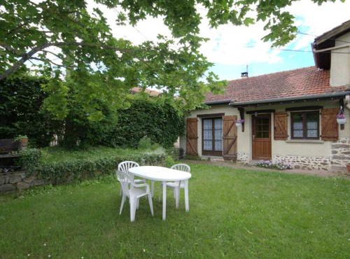 Gîte 65 m² avec cheminée, terrasse et jeux pour enfants - FR-1-496-283