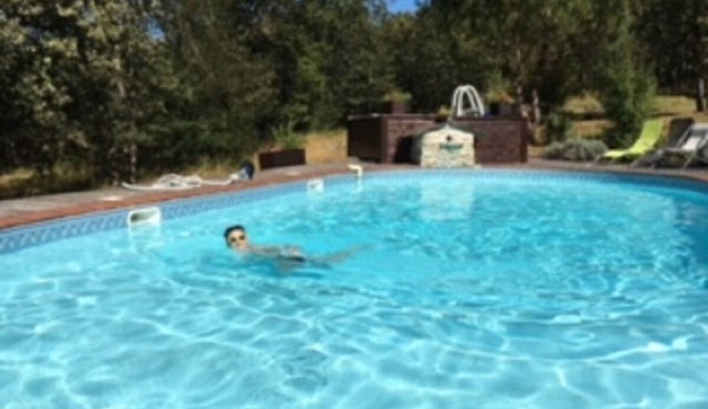 Gîte 8 people, 1 swimming pool, 2 private car parks "Aux Gîtes du Causse