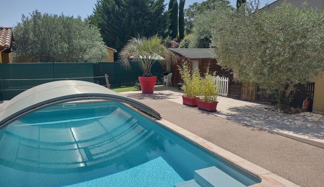 Gîte and table d'hôtes Le Clérano, 35 min from Mont Ventoux, quiet location with swimming pool