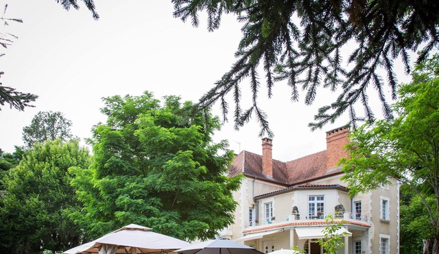 Gîte-Apartment-Shared Bathroom-Landmark view-Gite Apartment