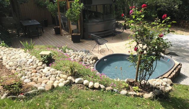 Gîte Atypique Dans un bus Revisité au Cœur D'une Forêt au Bord du Canal du Midi
